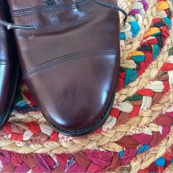 Allen Edmonds Park Avenue cap toe Oxford shoes - Picture 6 of 7